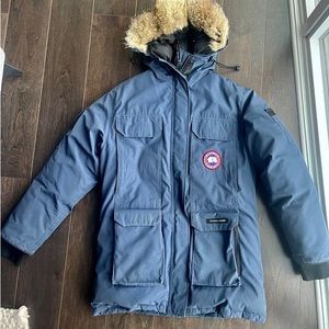 Navy Canada goose winter coat- size M